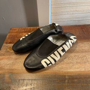 Beautiful Givenchy ballet flats barely worn